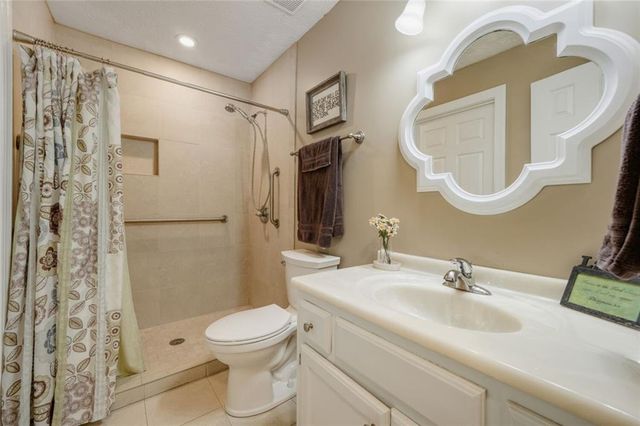 245 Emily Drive SW, Lilburn, GA 30047