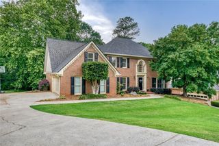 245 Emily Drive SW, Lilburn, GA 30047