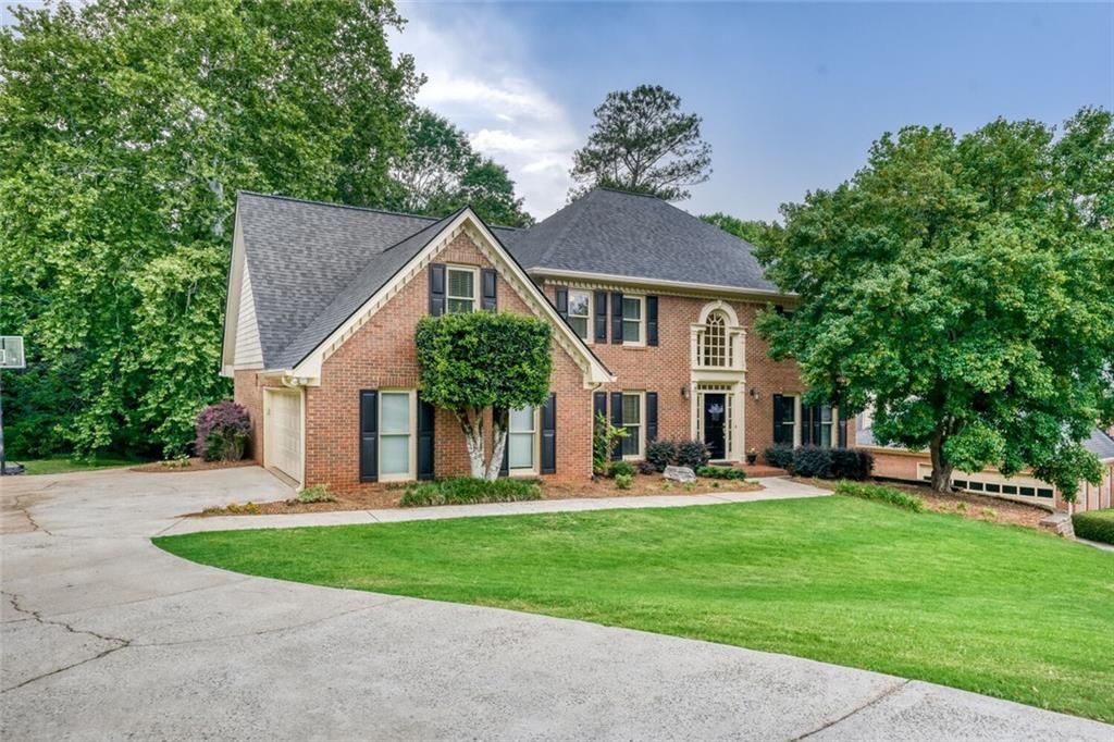 245 Emily Drive SW, Lilburn, GA 30047