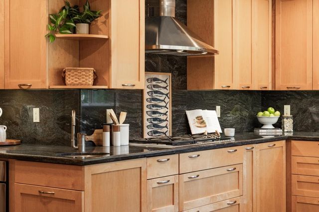 150 McGivern Way, Santa Cruz, CA 95060