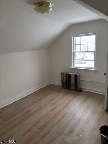 327 Washington St, Rahway City, NJ 07065