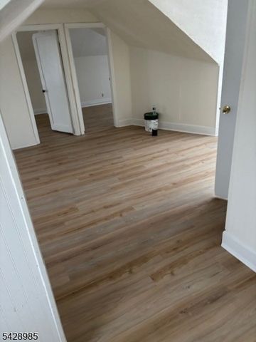 327 Washington St, Rahway City, NJ 07065