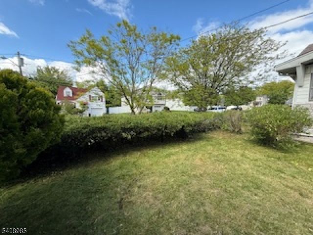 327 Washington St, Rahway City, NJ 07065