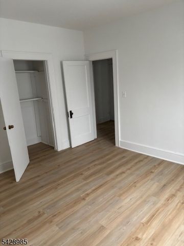 327 Washington St, Rahway City, NJ 07065