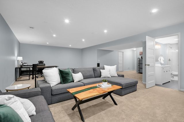 13801 Apollo Avenue, Rosemount, MN 55068