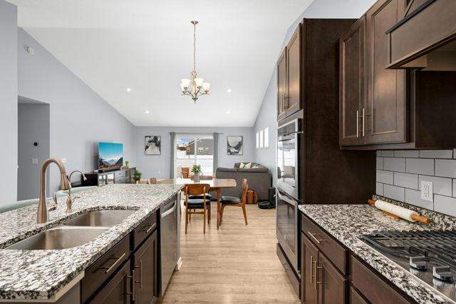 13801 Apollo Avenue, Rosemount, MN 55068