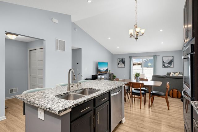 13801 Apollo Avenue, Rosemount, MN 55068