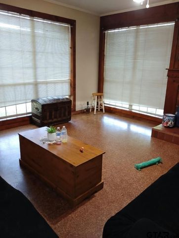 101 N Alabama St, Troup, TX 75789