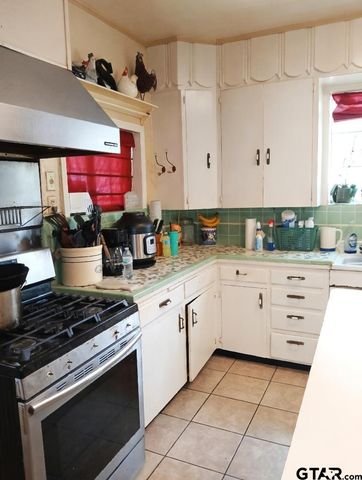 101 N Alabama St, Troup, TX 75789