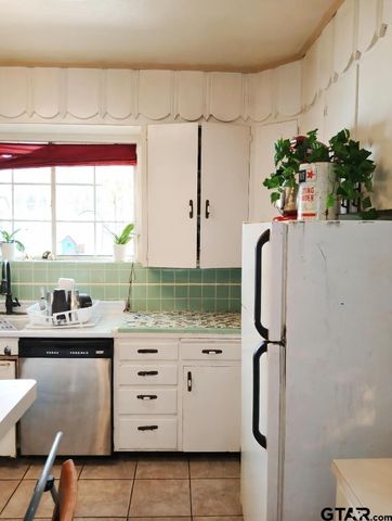 101 N Alabama St, Troup, TX 75789