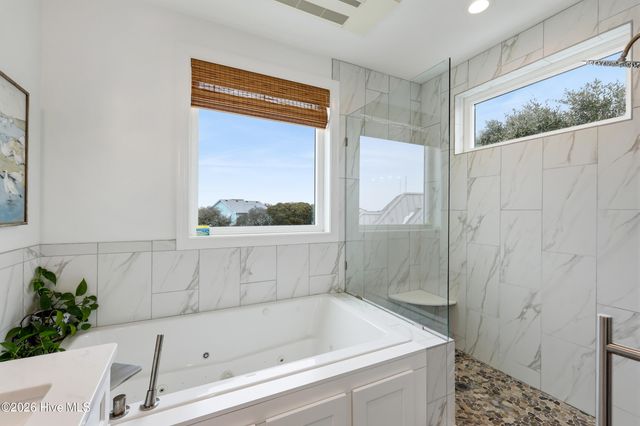 108 Sea Urchin Court, Holly Ridge, NC 28445