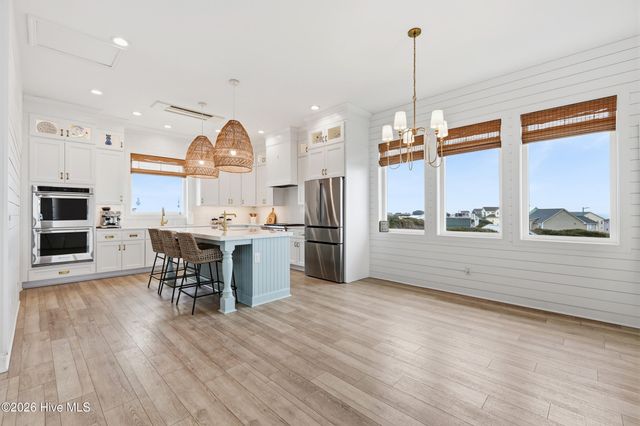 108 Sea Urchin Court, Holly Ridge, NC 28445