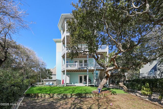 108 Sea Urchin Court, Holly Ridge, NC 28445