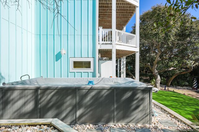 108 Sea Urchin Court, Holly Ridge, NC 28445