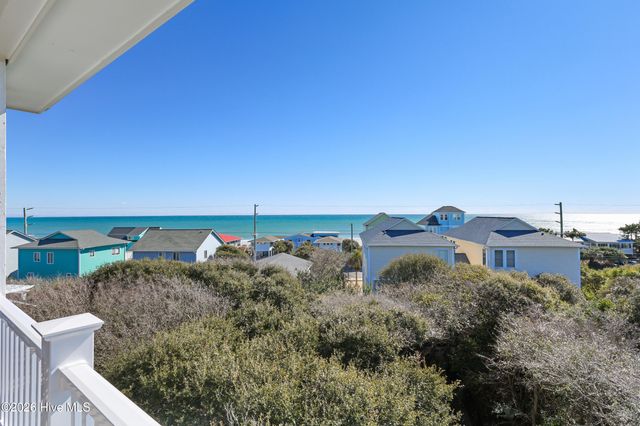 108 Sea Urchin Court, Holly Ridge, NC 28445