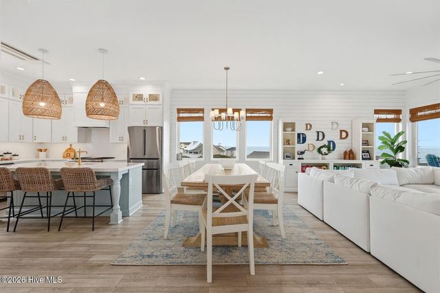 108 Sea Urchin Court, Holly Ridge, NC 28445