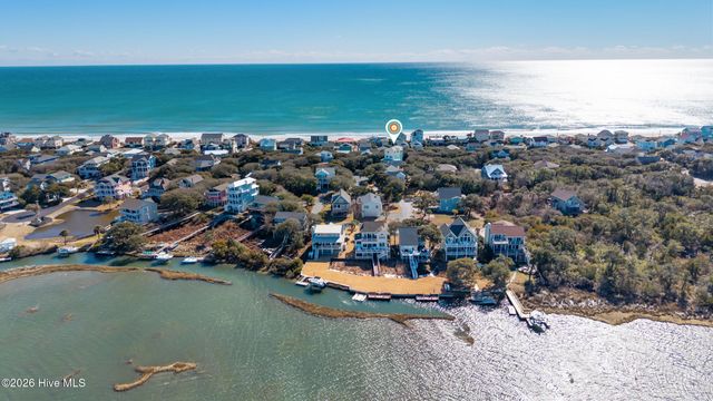 108 Sea Urchin Court, Holly Ridge, NC 28445