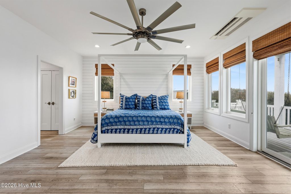 Image 18 of property listing at 108 Sea Urchin Court, Holly Ridge, NC 28445