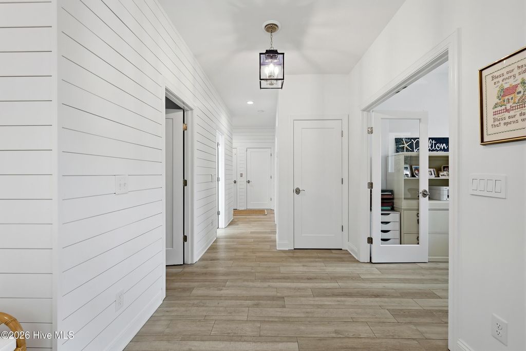 Image 29 of property listing at 108 Sea Urchin Court, Holly Ridge, NC 28445