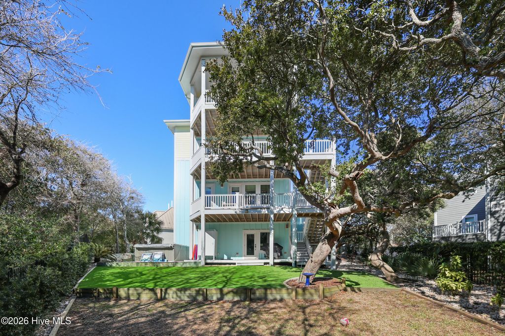 Image 37 of property listing at 108 Sea Urchin Court, Holly Ridge, NC 28445