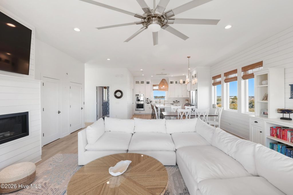 Image 9 of property listing at 108 Sea Urchin Court, Holly Ridge, NC 28445