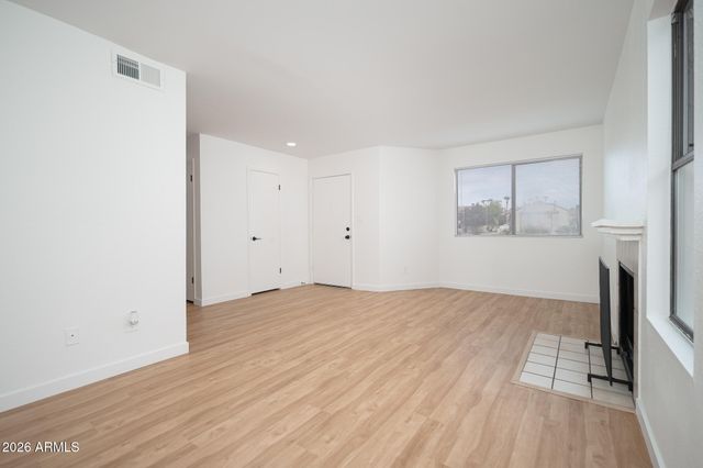 2121 S PENNINGTON Street 22, Mesa, AZ 85202