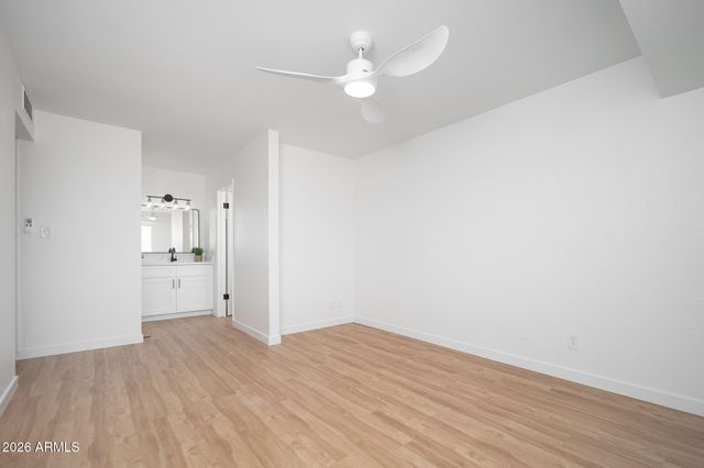 2121 S PENNINGTON Street 22, Mesa, AZ 85202