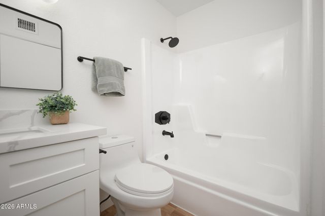 2121 S PENNINGTON Street 22, Mesa, AZ 85202