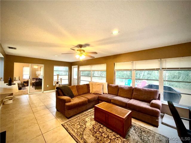 8 Hollyhock Court, Homosassa, FL 34446