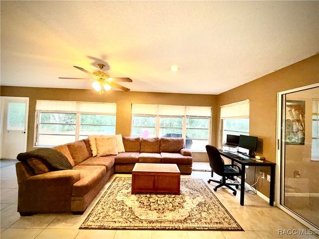 8 Hollyhock Court, Homosassa, FL 34446