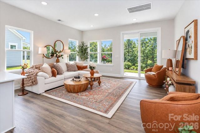 111 Honeycomb Court, Statesville, NC 28625