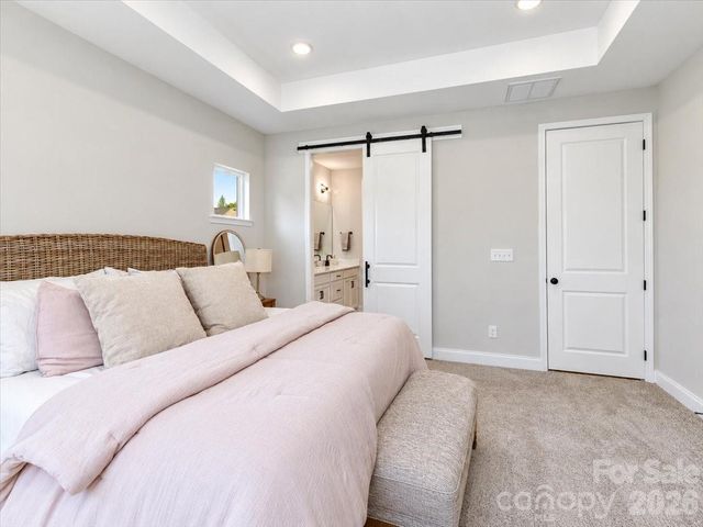 111 Honeycomb Court, Statesville, NC 28625
