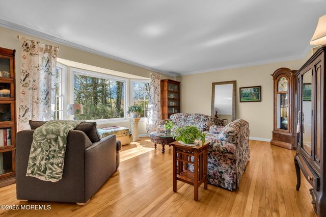 74 Southview Terrace N, Middletown, NJ 07748