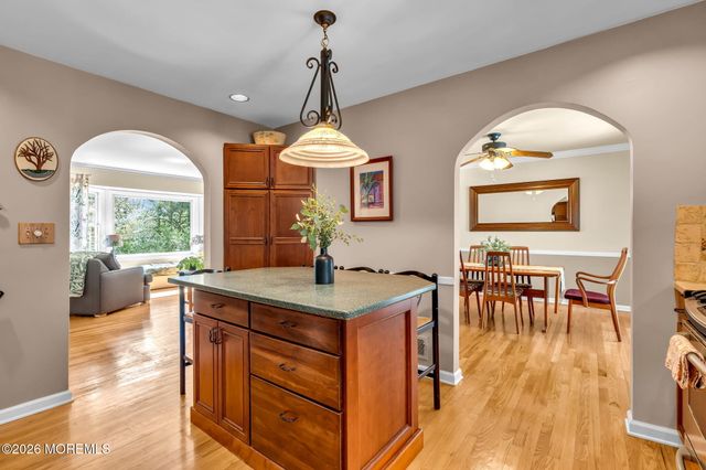 74 Southview Terrace N, Middletown, NJ 07748