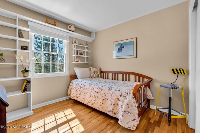 74 Southview Terrace N, Middletown, NJ 07748