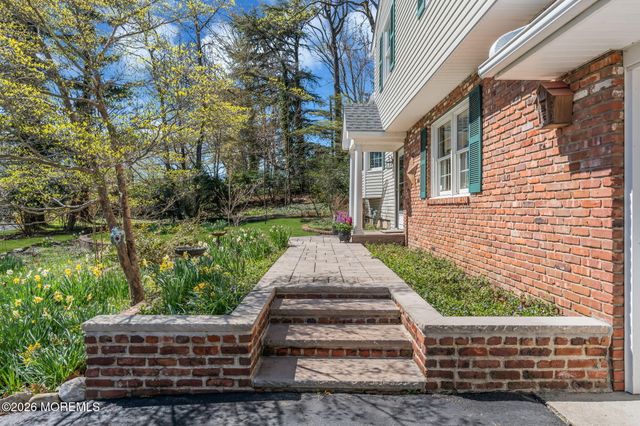 74 Southview Terrace N, Middletown, NJ 07748