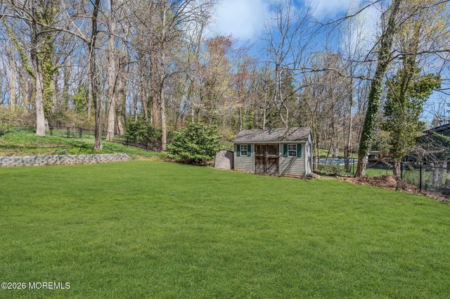 74 Southview Terrace N, Middletown, NJ 07748