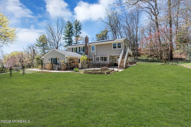 74 Southview Terrace N, Middletown, NJ 07748