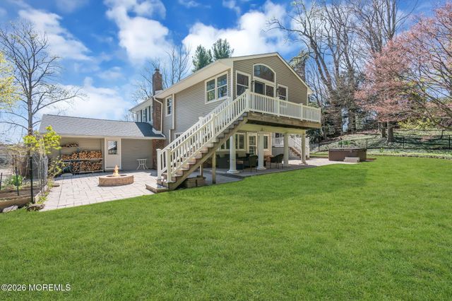 74 Southview Terrace N, Middletown, NJ 07748