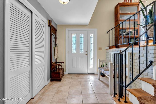 74 Southview Terrace N, Middletown, NJ 07748