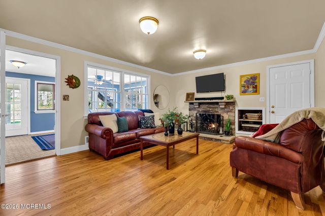 74 Southview Terrace N, Middletown, NJ 07748