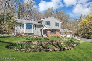 74 Southview Terrace N, Middletown, NJ 07748