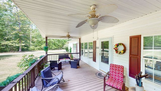 250 Brazzell Rd, Dickson, TN 37055