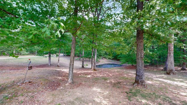 250 Brazzell Rd, Dickson, TN 37055