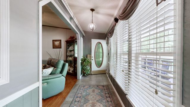 250 Brazzell Rd, Dickson, TN 37055