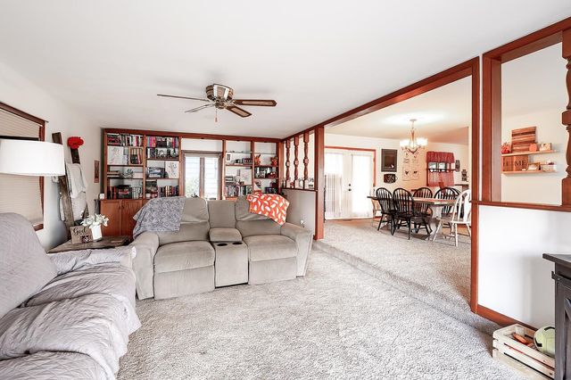 312 N Houston St, Winfield, KS 67156