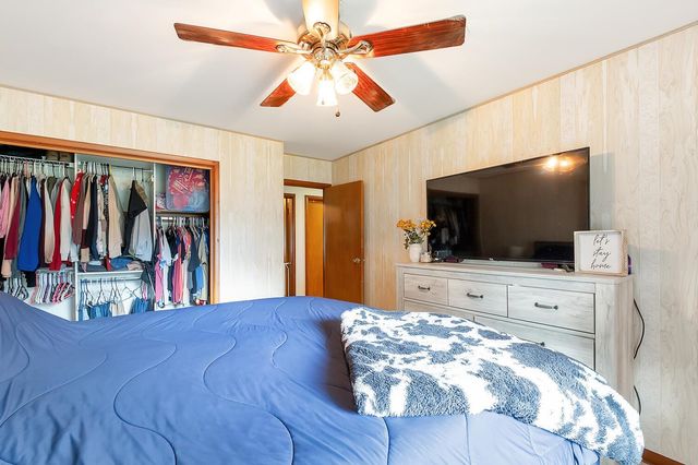 312 N Houston St, Winfield, KS 67156