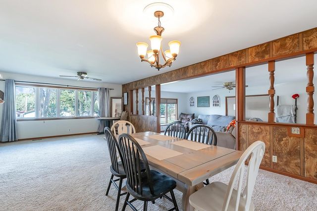 312 N Houston St, Winfield, KS 67156