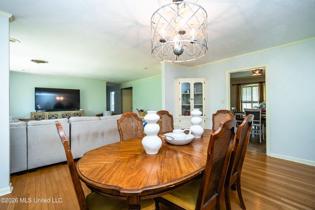 1918 Bellewood Drive, Jackson, MS 39211