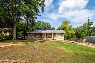 1918 Bellewood Drive, Jackson, MS 39211